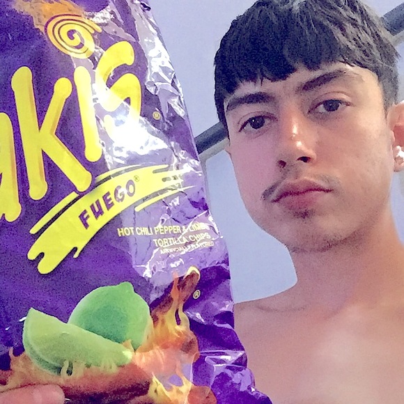 Meet your Posher, Angel - Picture 2 of 3